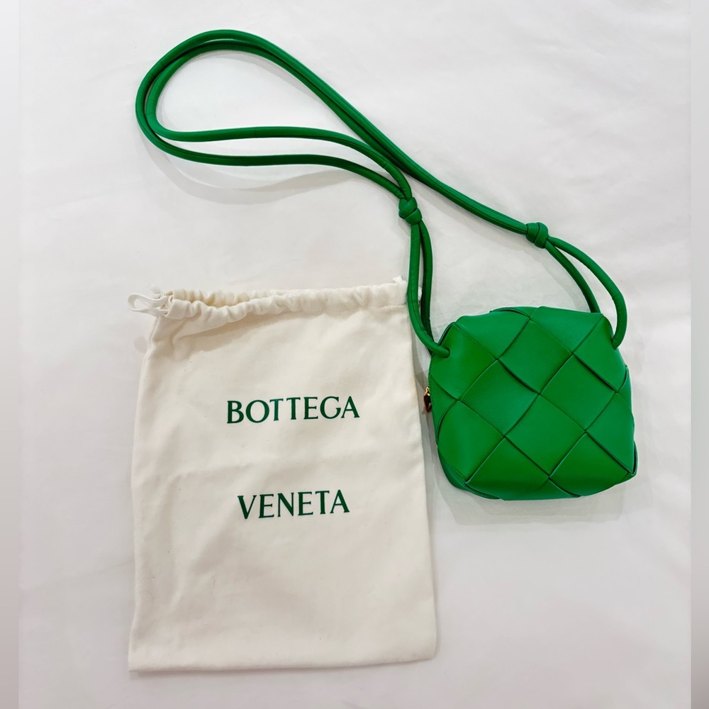 BOTTEGA VENETA Intrecciato Mini Cassette Camera Bag